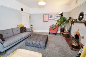 Hadleigh Road- click for photo gallery